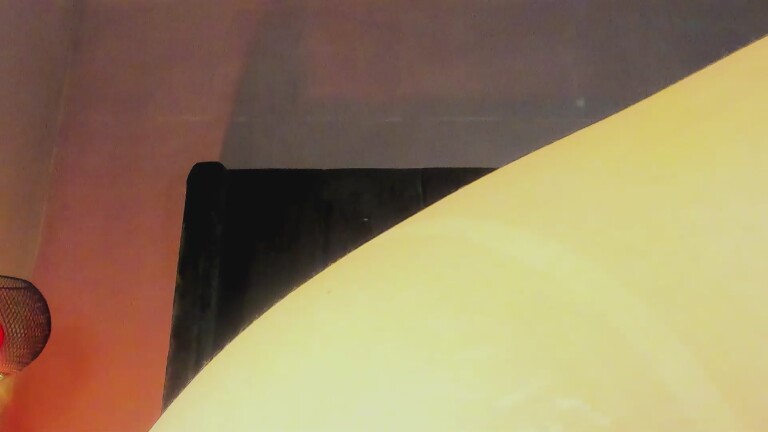 TaniaRedd's Streamate show and profile