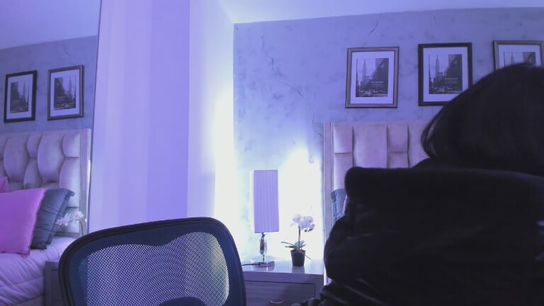 IsabellaaRossi's Streamate show and profile