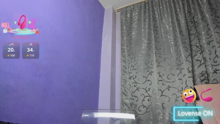 AdriannaLiliana's Streamate show and profile