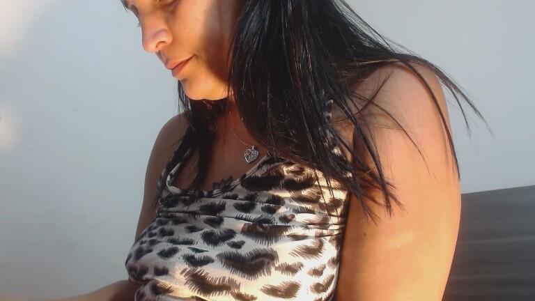 MILAHOT23's Streamate show and profile