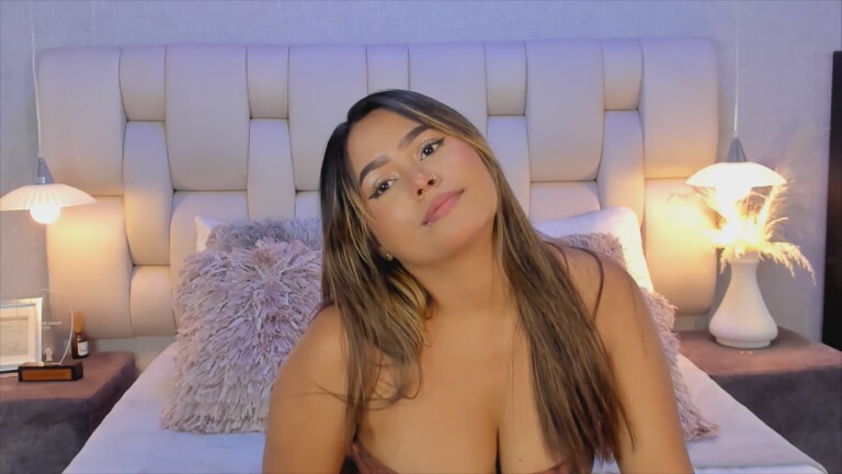 EmmaPrinncess's Streamate show and profile